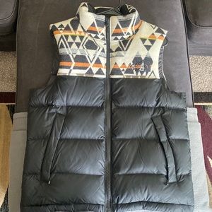 THE NORTH FACE Puffer in collaboration with PENDLETON.